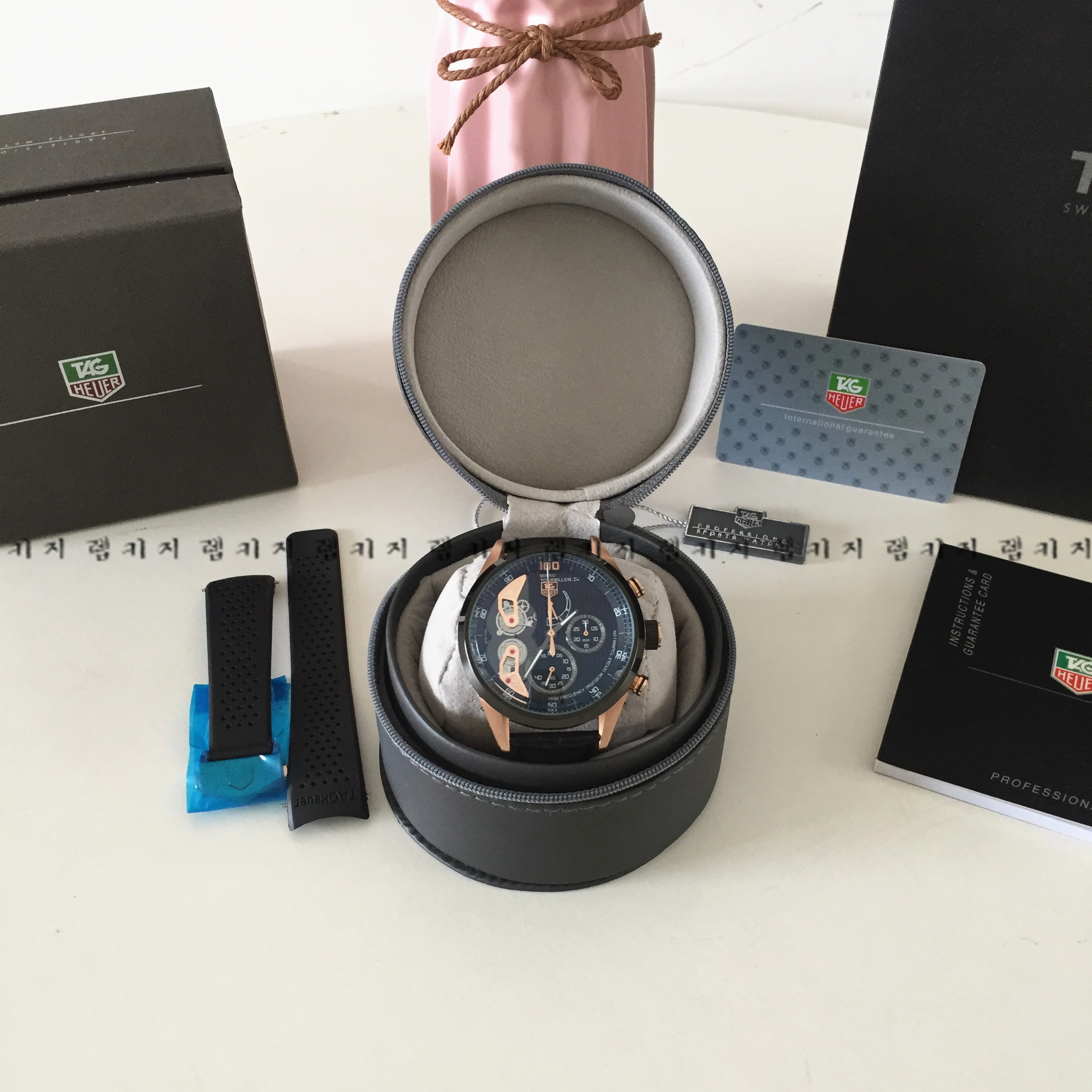 태그호이어 마이크로 뚜르비옹 가죽시계 + 우레탄시계